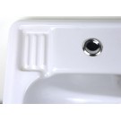 Altes Keramik-Waschbecken