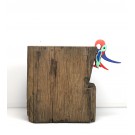 Historischer Balkenabschntt mit ausdrucksstarkem Zapfenloch