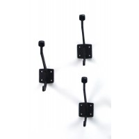 Drei gleiche Garderobenhaken