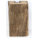 Stele aus altem Eichenbalken