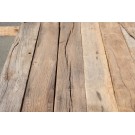 Alte Fachwerkständer aus historischem Eichenholz