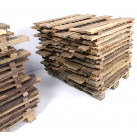 Palette mit gespaltenen Brettern Nr. 2