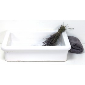 Altes Keramik-Spülbecken