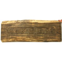 Antike Eichenbohle mit Inschrift