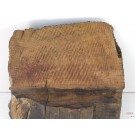 Bunte Stele aus alter Eiche