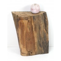 Bunte Stele aus Altholz